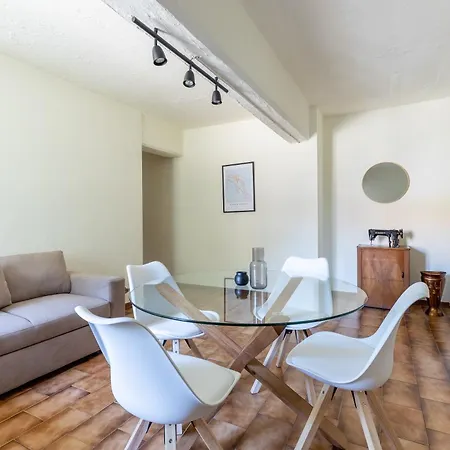 Comics House Apartamento